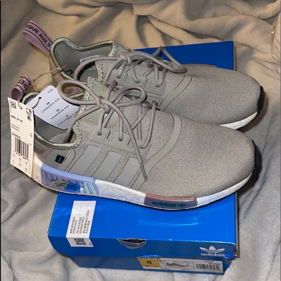 Adidas NMD_R1 Wide size 8 - Picture 2 of 11
